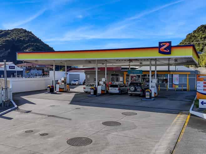 High-profile West Coast fuel station investment