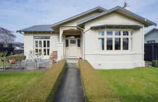 147 Lewis Street, GLADSTONE