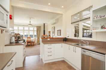 147 Lewis Street, GLADSTONE