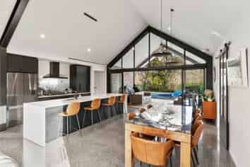 275 Rimmer Road, Helensville