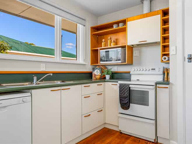 175 Grimseys Road, Redwood
