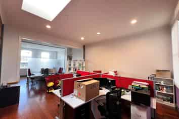 CHARACTER PONSONBY OFFICE

