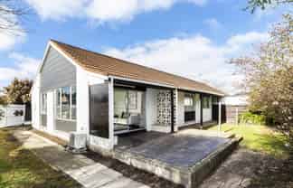 12 Steadman Road, Russley