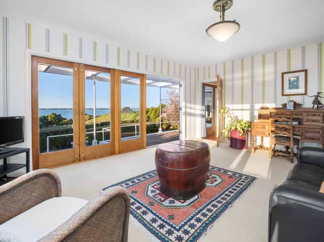 41 St Andrews Hill Road, Mount Pleasant