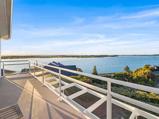 41 St Andrews Hill Road, Mount Pleasant