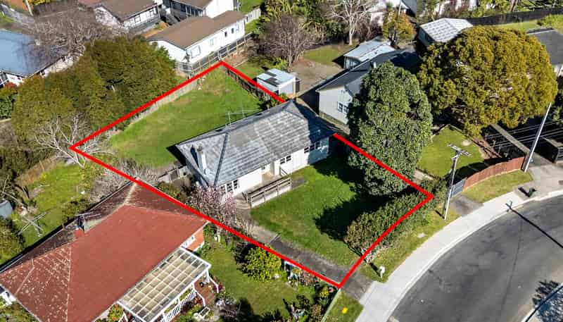 6 Tui Crescent, Manurewa