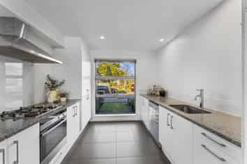 3 Philippe Avenue, Yaldhurst