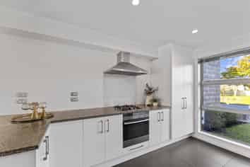 3 Philippe Avenue, Yaldhurst
