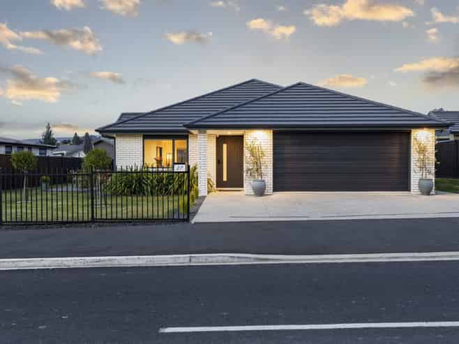 27 Cemetery Road, East Taieri
