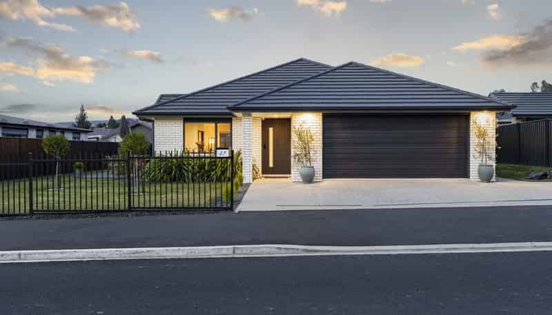 27 Cemetery Road, East Taieri