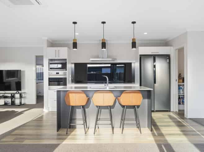 27 Cemetery Road, East Taieri