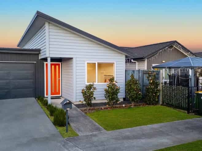 10 Mokopapa Street, Takanini