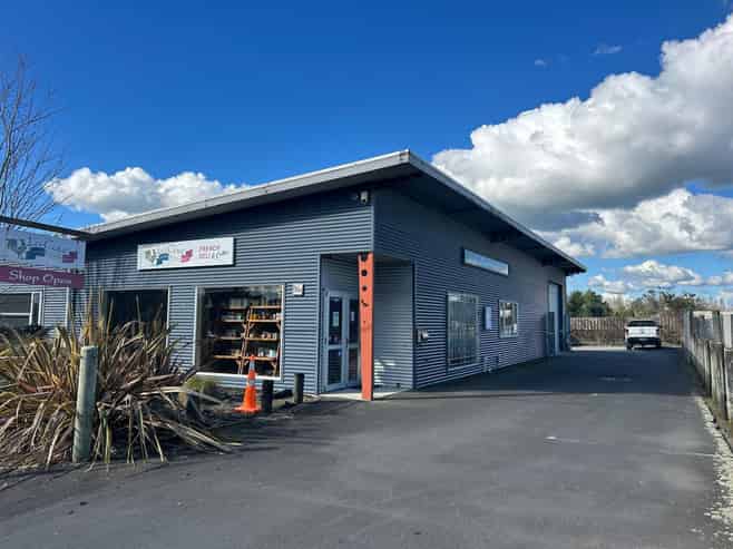 Rare Find in South Hamilton’s Riverlea