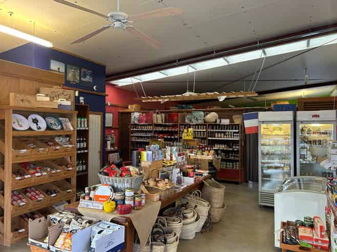 Rare Find in South Hamilton’s Riverlea