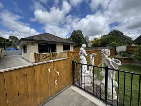 33 Oak Crescent, Ashhurst