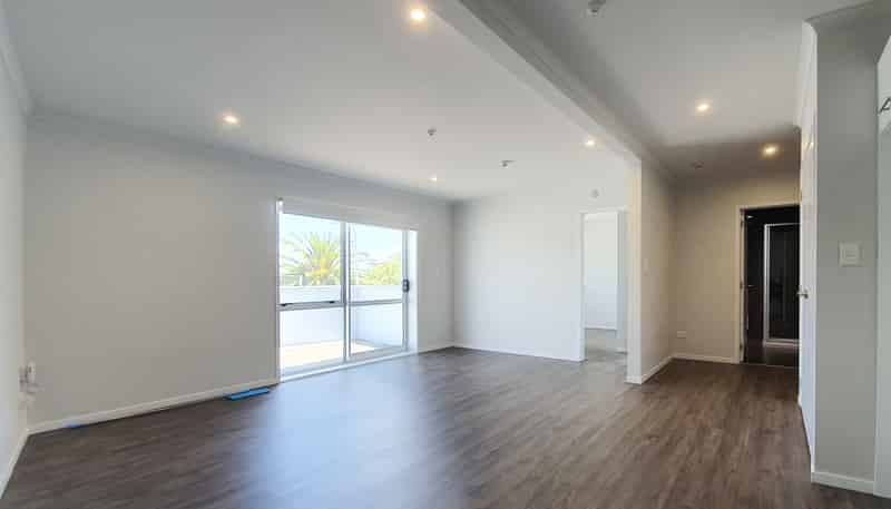 1/285 Great South Road, Papakura