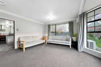 2/37 Karnak Crescent, Russley