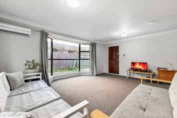 2/37 Karnak Crescent, Russley