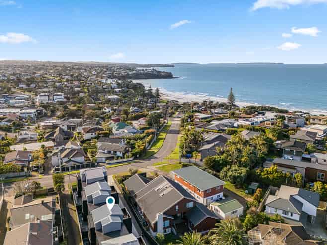 12C Kowhai Road, Campbells Bay