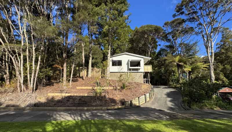 18 Fawcett Road, Titirangi