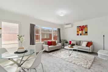3/10 Landscape road, Mount Eden