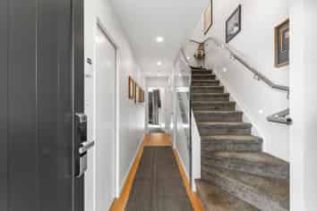 7/16 Williamson Avenue, Belmont