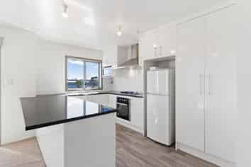 95S Felton Mathew Avenue, Saint Johns