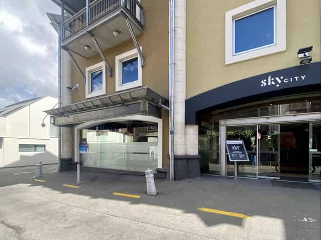 Laneway Retail Position