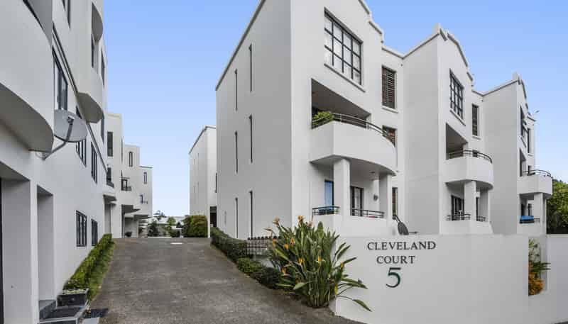5P Cleveland Road, Parnell