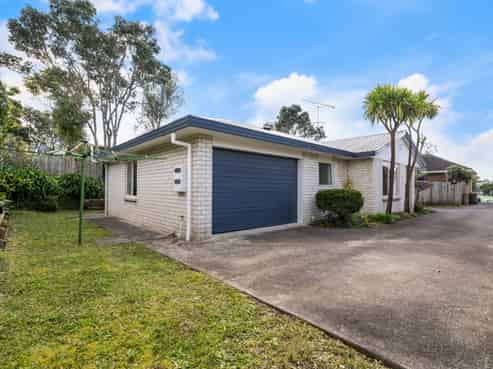 2/42 Rua Road, Glen Eden