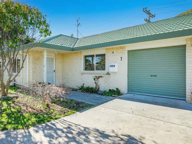 7 Villa Grove, Paraparaumu