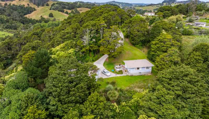 43B Hook Road, Paparoa