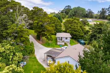 43B Hook Road, Paparoa