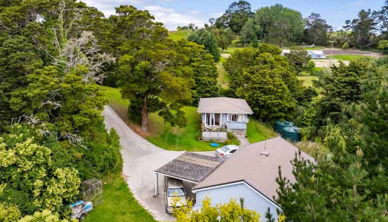 43B Hook Road, Paparoa