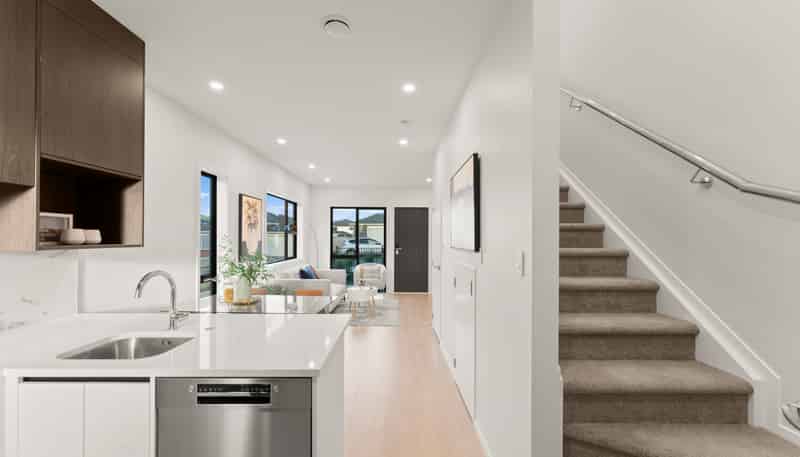20 Johns Creek Crescent, Silverdale