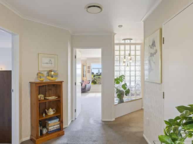 2/13 Chatswood Grove, Fitzroy