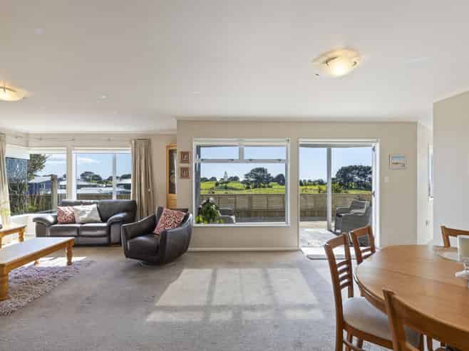 2/13 Chatswood Grove, Fitzroy