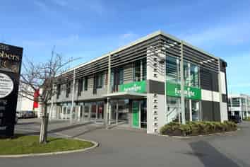 For Lease or Sale – Huge Profile Blenheim Road Showroom/Offices