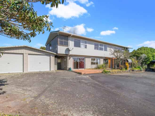 13 Chatsworth Crescent, Pakuranga Heights