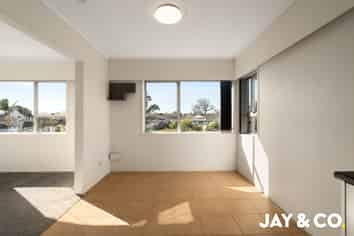 26 Challen Close, Conifer Grove