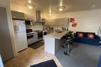 Room 3/11 Cargill Street, Dunedin Central