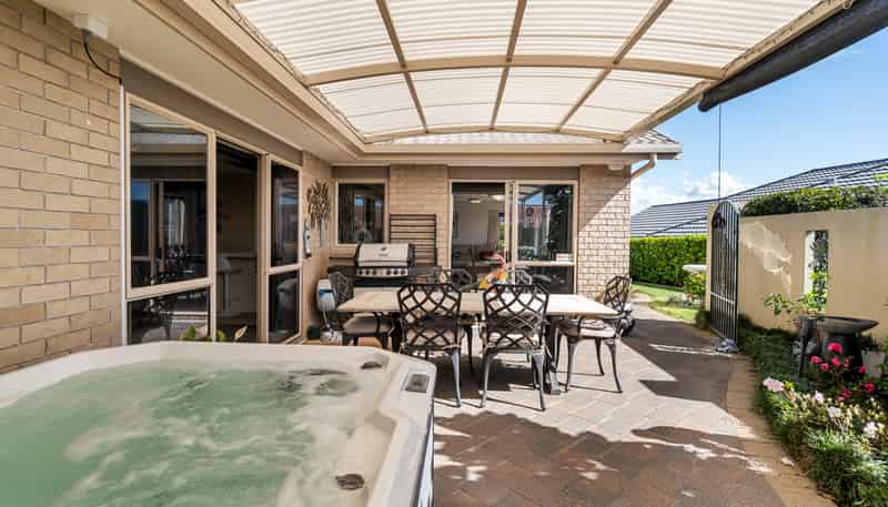 6 Downing Place, Welcome Bay