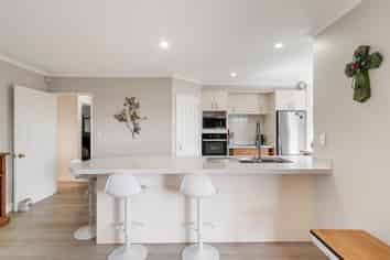 6 Downing Place, Welcome Bay