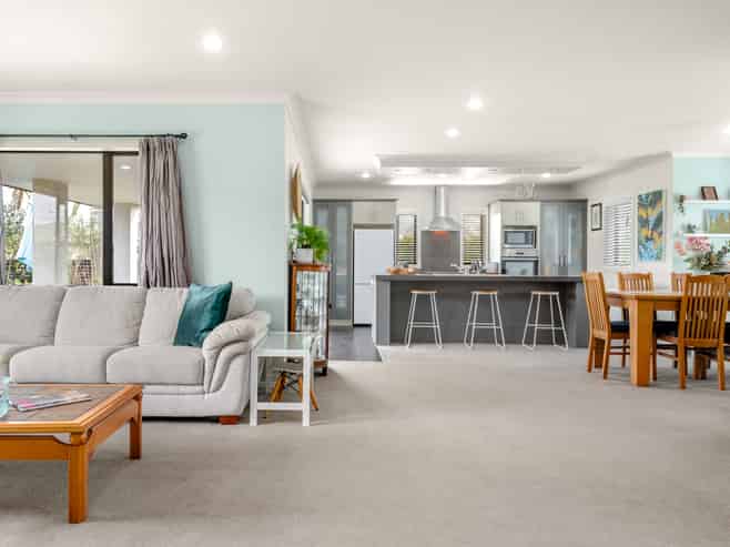 1 Whitford Place, Rototuna