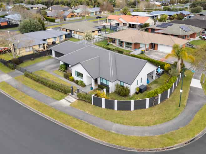 1 Whitford Place, Rototuna