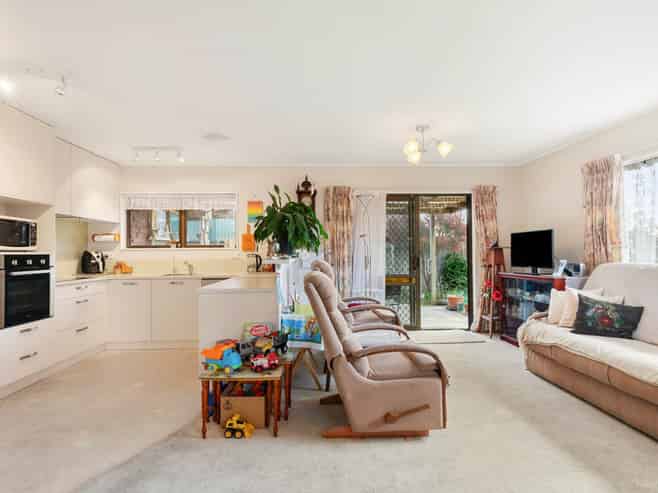 4/45 Queen Street, Pukekohe