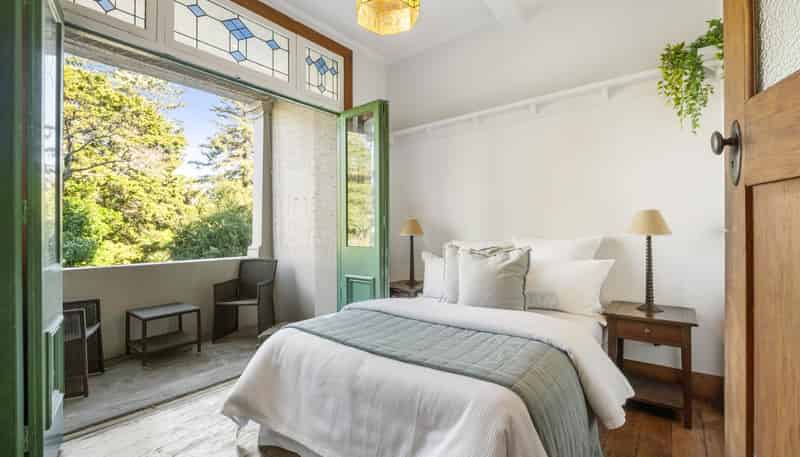 27/11 Parliament Street, Auckland Central