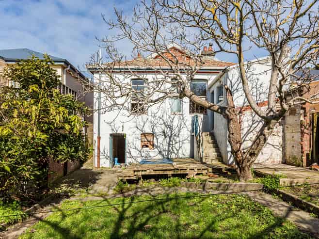 48 Hall Street, Newtown
