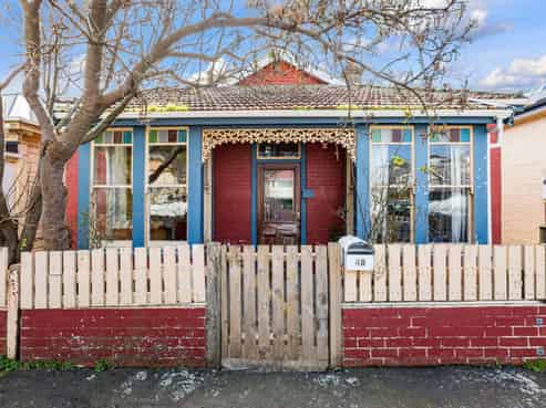 48 Hall Street, Newtown