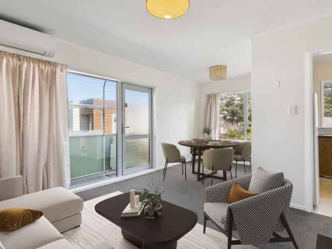 13/154 Onepu Road, Lyall Bay